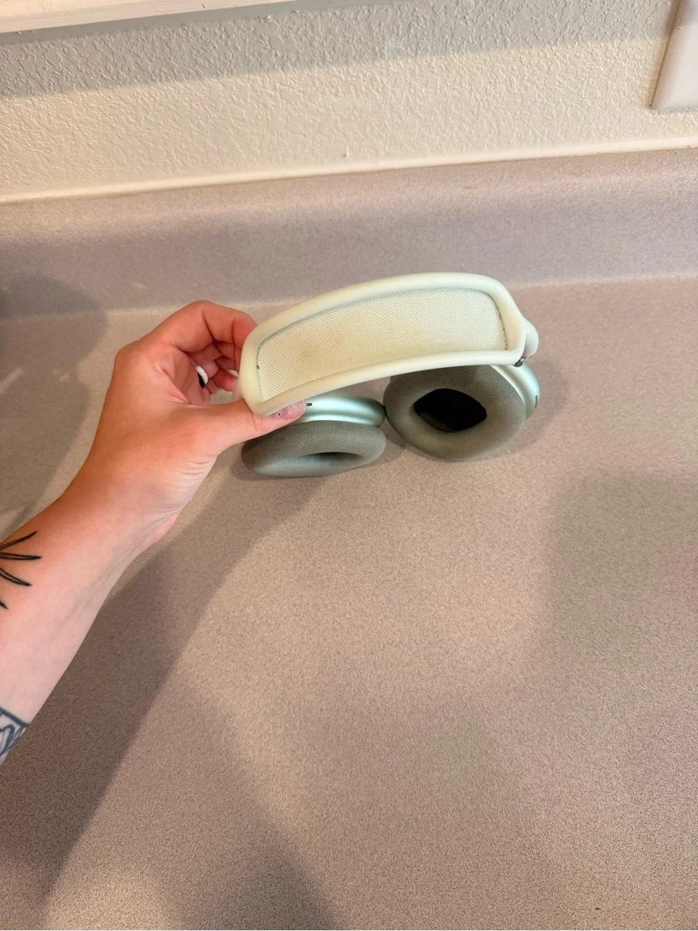 Apple AirPods Max Green with White Headband